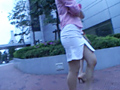 街角スリットガール