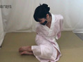菅原花音 - 和服でセルフギャグ
