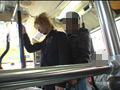 路線バスでイケメンのチンポを扱いた Part1
