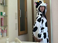妹の着ぐるみパジャマにイタズラしてぷり尻丸見え状態