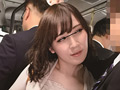 主人が横にいるのにこんな場所で入れちゃうの？
