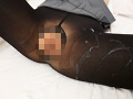 じゃ私の黒タイツパンツ見たら勃起する？