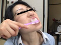 素人投稿 放尿・飲尿OL 玲子
