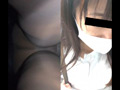カラダを震わせながら耐え抜く推定四十路の美魔女OL。