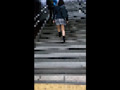 ギャップがすごい…パンティに収まりきらない剛毛女学生