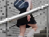 派手髪のミニスカギャル乙女ちゃん。
