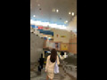 容姿端麗なお姉さんに執拗なお触り。