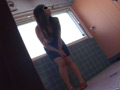 人妻豪快立ちション便○撮