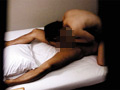 イチャイチャしていたい人妻の密着不倫セックス