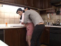 父が出かけて2秒でセックスする母と息子 七海ひさ代