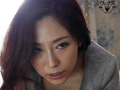 母親の鼻をつく汗の匂いで理性を失った息子 白木優子
