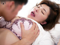 父が出かけて2秒でセックスする母と息子 岡江凛