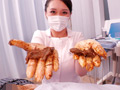 脱糞デンタルクリニック 愛沢玲香