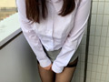 【個人撮影】同僚の露出排尿撮ったったww みとちゃん