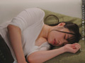 声を我慢してるのに潮がダダ漏れ！ 松井日奈子
